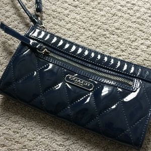 Coach wristlet wallet